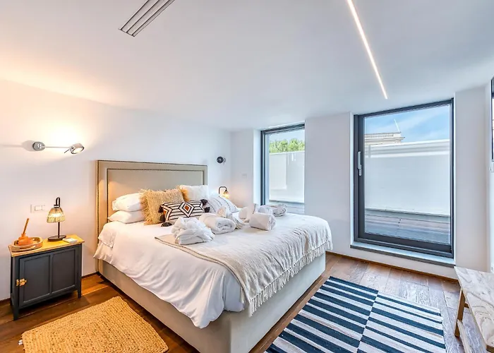 Skylife 360 Rooftop Penthouse